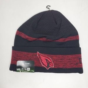 New Era Black Arizona Cardinals 2021 NFL Sideline Tech Cuffed Knit Hat